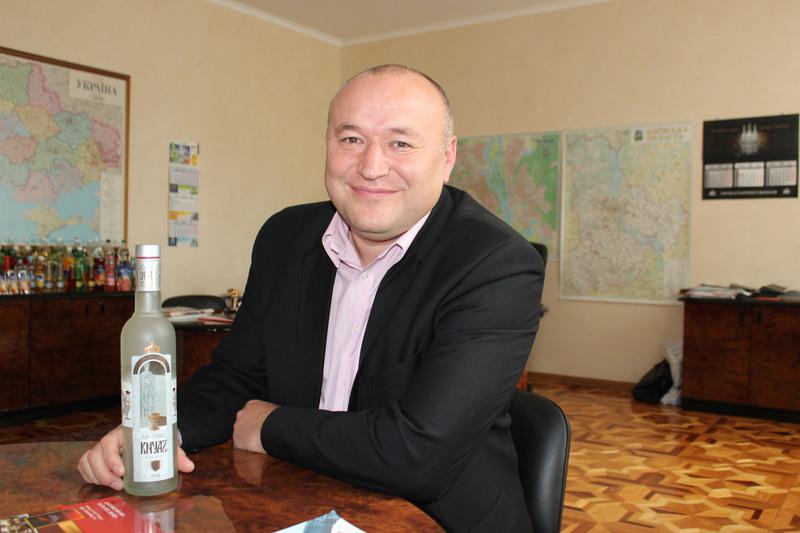  Водка с украинским акцентом от «Росинки»  – крупнейший производитель безалкогольных напитков расширяет ассортимент