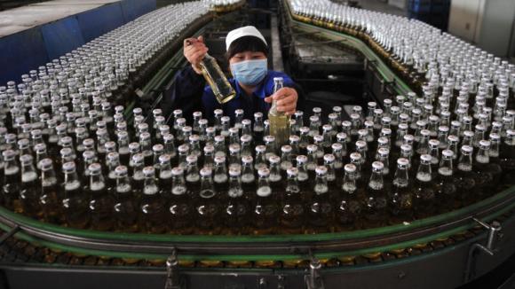  Пиво: в Китае сократились продажи, в Украине снизился объем производства