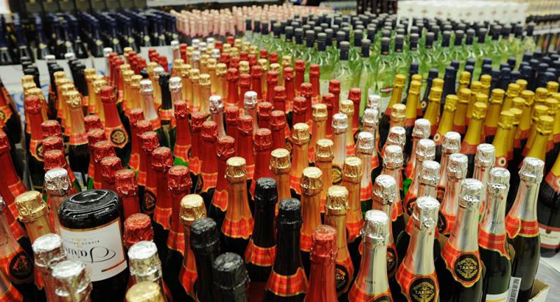  СМИ: алкоголь в Украине с апреля может подорожать на 35%