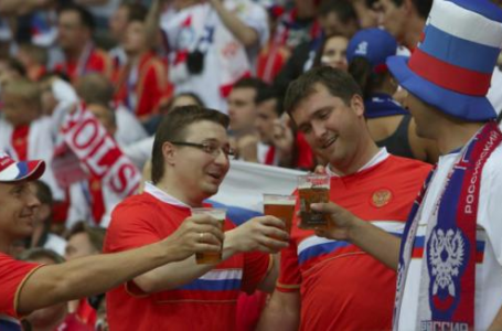 Минпромторг России выступает против запрета на алкоголь на стадионах и в санаториях