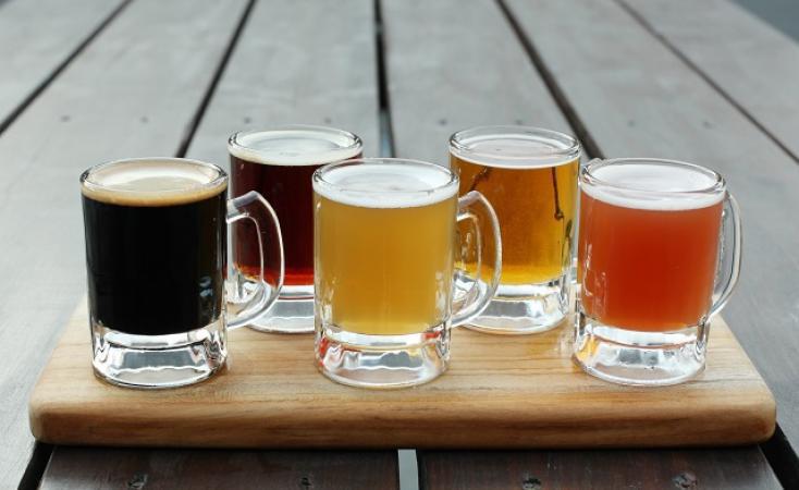  Украина: В 2017 году пиво может стать дороже нелегальной водки