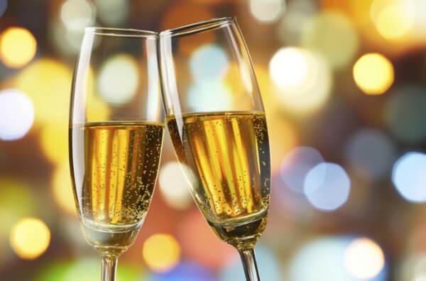  Скільки шампанського українці випили за рік