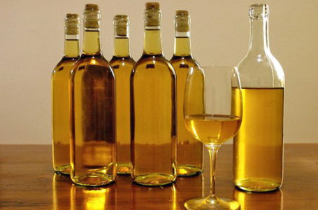 Виробники розвінчують міфи про медове вино