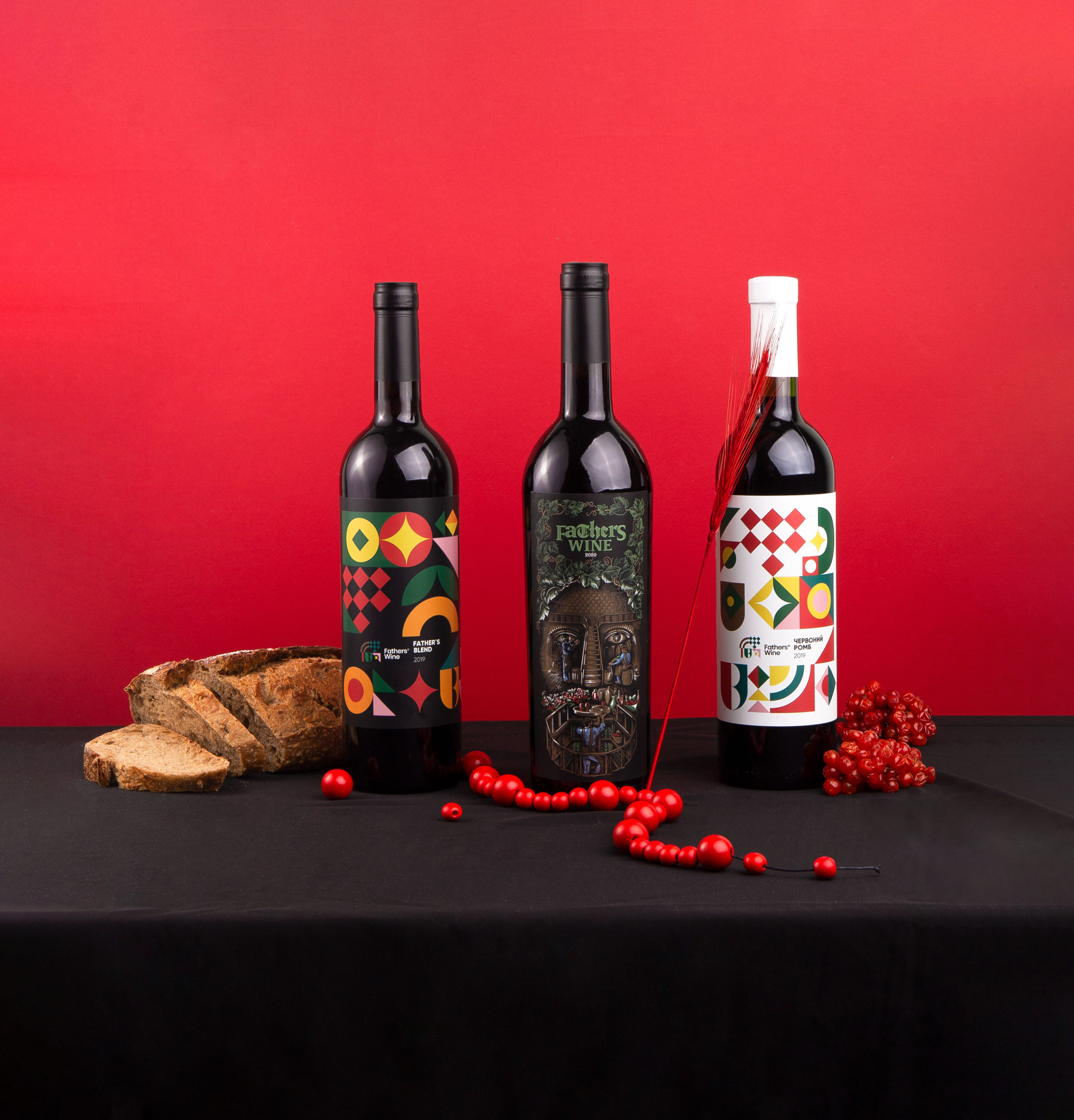 «ТАТОВЕ ВИНО»: як експериментальне захоплення виноградом і вином стало справою всієї сім’ї
