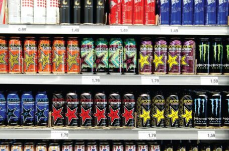 В Беларуси энергетические напитки хотят обложить акцизом