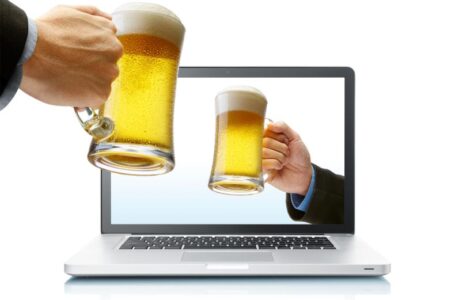 Белорусам могут разрешить покупать алкоголь и сигареты через интернет-магазины
