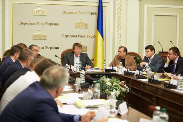  Украина: аграрный комитет выступает за продление моратория на продажу земли