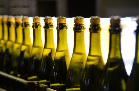 Продажи шампанского в Москве снизились на 15% в 2015 году