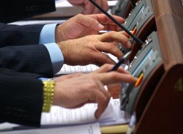 Верховная Рада Украины упростила требования для получения разрешения АМКУ на концентрацию