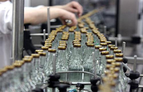  В Украине резко выросло производство водки