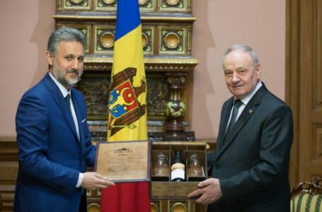 Президент Молдовы поддержал скандальное вино
