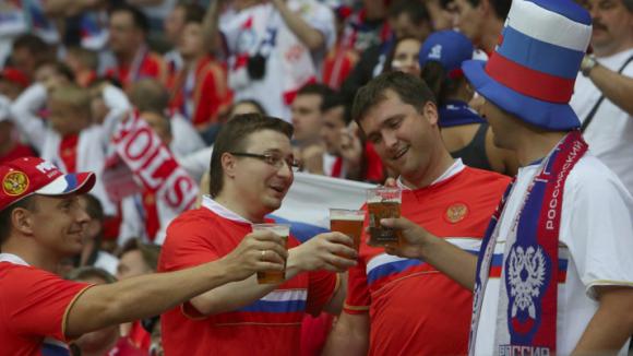  Минпромторг России выступает против запрета на алкоголь на стадионах и в санаториях