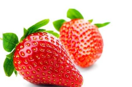 Цены на украинскую клубнику за неделю снизились вдвое