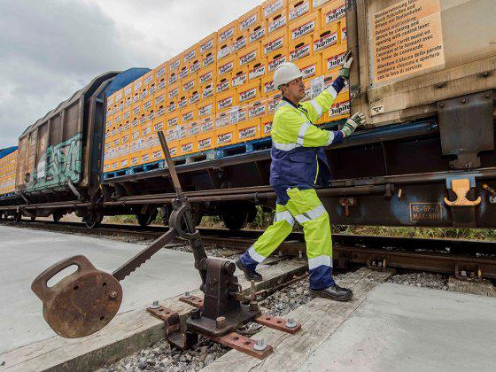 В Бельгии запустили первый грузовой поезд с пивом