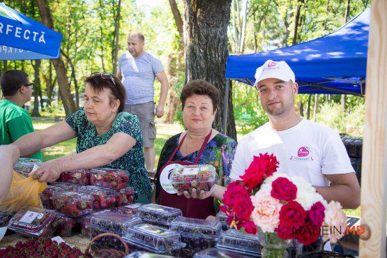  В Кишиневе провели арго-ярмарку ягод Summer Berry Fair