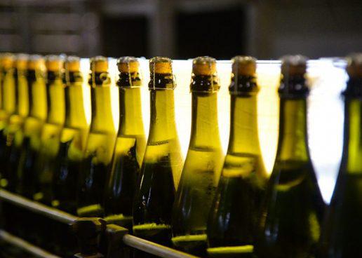  Производство бутилированного вина в Китае упало на 10.4%
