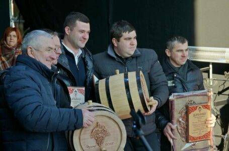 В Мукачево состоялся ежегодный фестиваль вина “Червене вино”