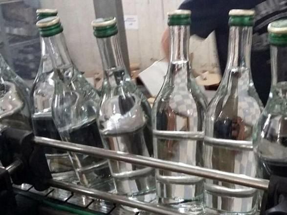 Тіньовий ринок “задавив” легальних виробників алкоголю – експерт