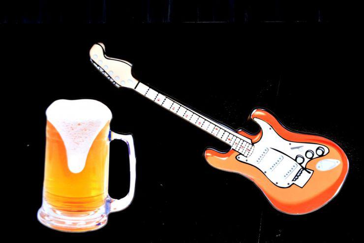  Американская пивоварня сварила пиво из гитары