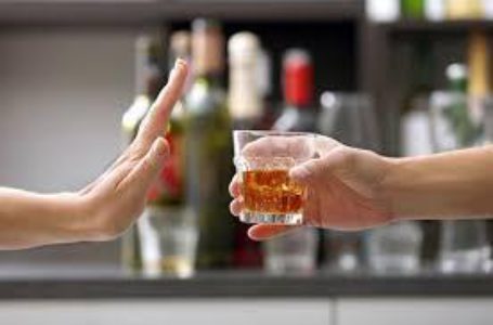 Французский министр сельского хозяйства: причина пьянства – не в вине