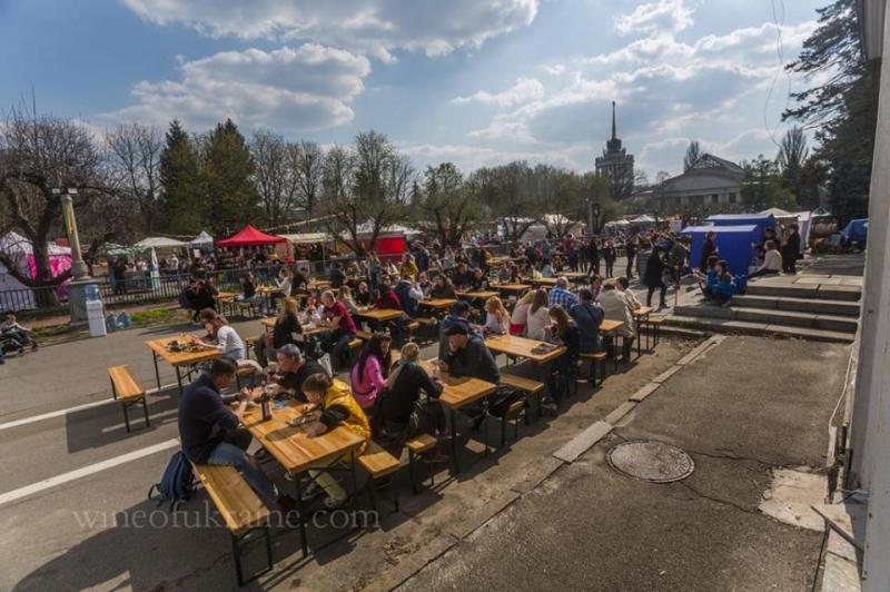  У Києві пройшов Фестиваль сиру та вина: 12-й Kyiv Food and Wine Festival