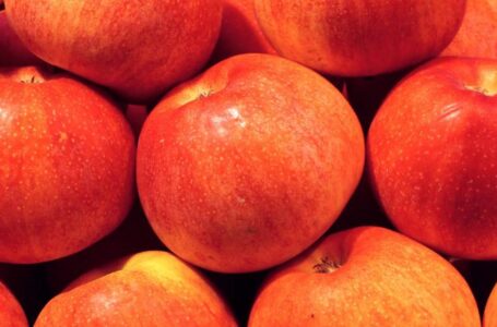 Ціни на яблука в Україні за рік виросли на 85%