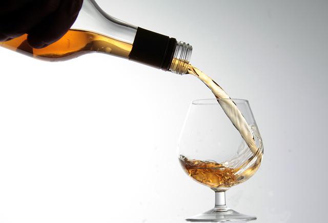  Онлайн-продаж алкогольних напоїв: які зміни зумовила пандемія Covid-19?