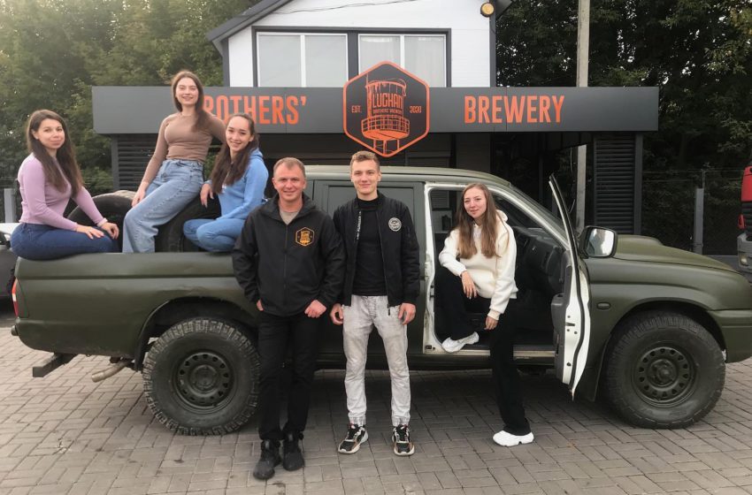  Luchan Brewery придбали пікап для захисників України за кошти, виручені з продажу персикового пива