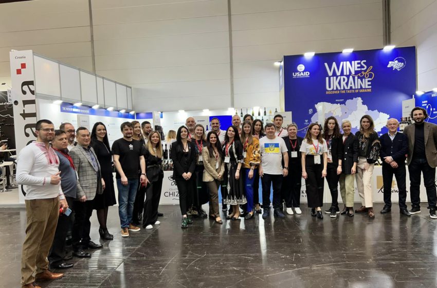  Вперше з колективним стендом українські винороби презентують свої вина на міжнародній виставці ProWein 2023