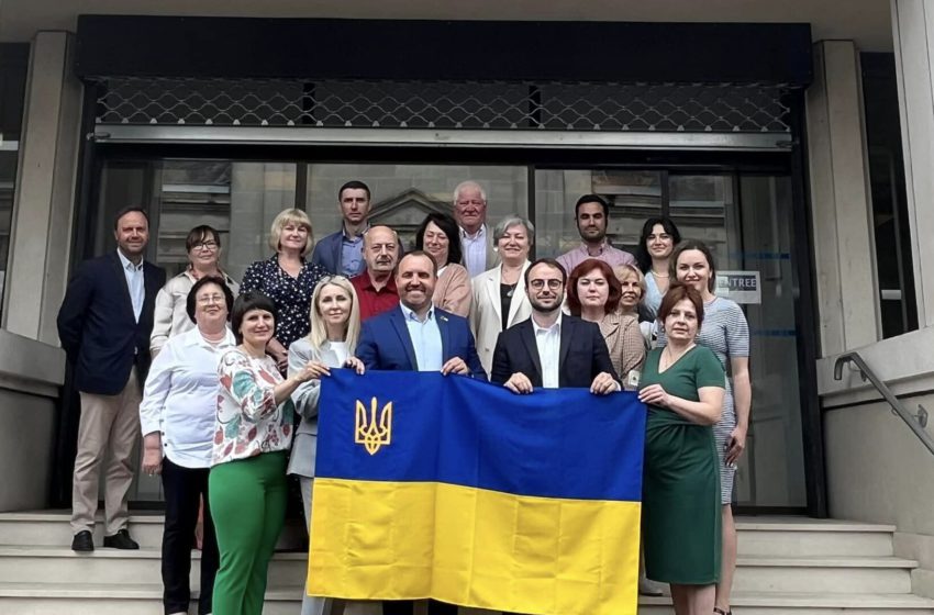  Українські фахівці відвідали місто Коньяк у Франції у рамках першого міжнародного освітньо-навчального курсу з підвищення кваліфікації для фахівців виноробної галузі