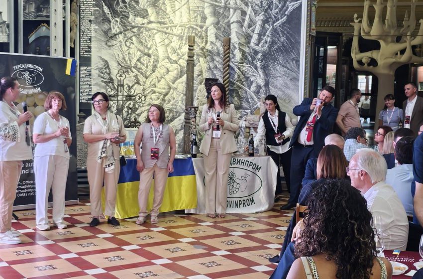 Українські вина дегустували під час 46-го Всесвітнього конгресу виноградарства та виноробства в Молдові