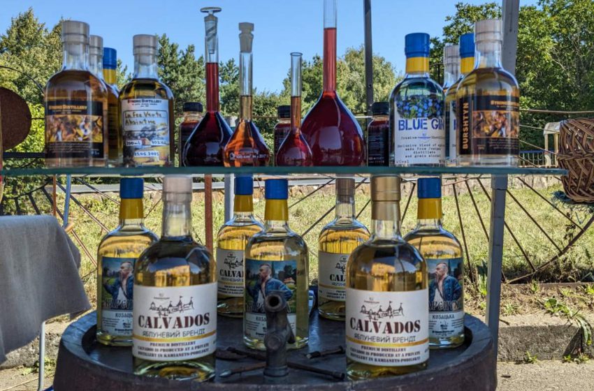 Крафтові наливки Strong Distillery стали окрасою дегустаційної зони на «Бульба-Фесті» в Рівному