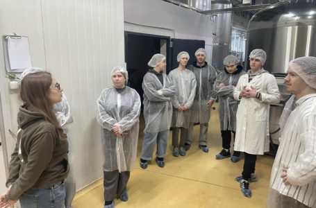 Майстер-клас з технології пива на пивоварні VARVAR для студентів НУХТ
