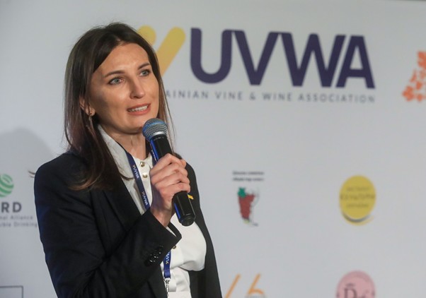  Українська виноградарно-виноробна асоціація зібрала спільноту для діалогу бізнесу та держави – обговорили виклики та майбутнє виноробної галузі